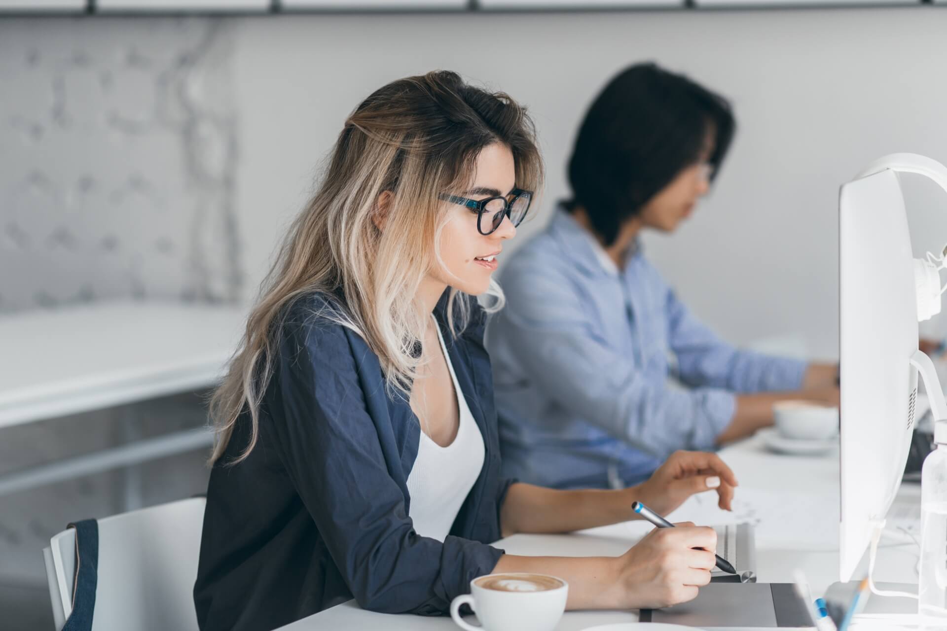 online-education-diviplus-girls